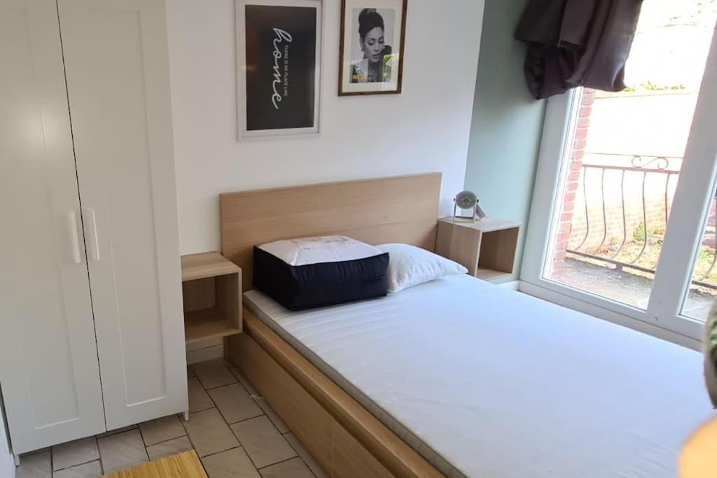 L'Olivier Apartment Douai Bagian luar foto