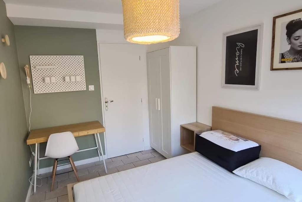 L'Olivier Apartment Douai Bagian luar foto
